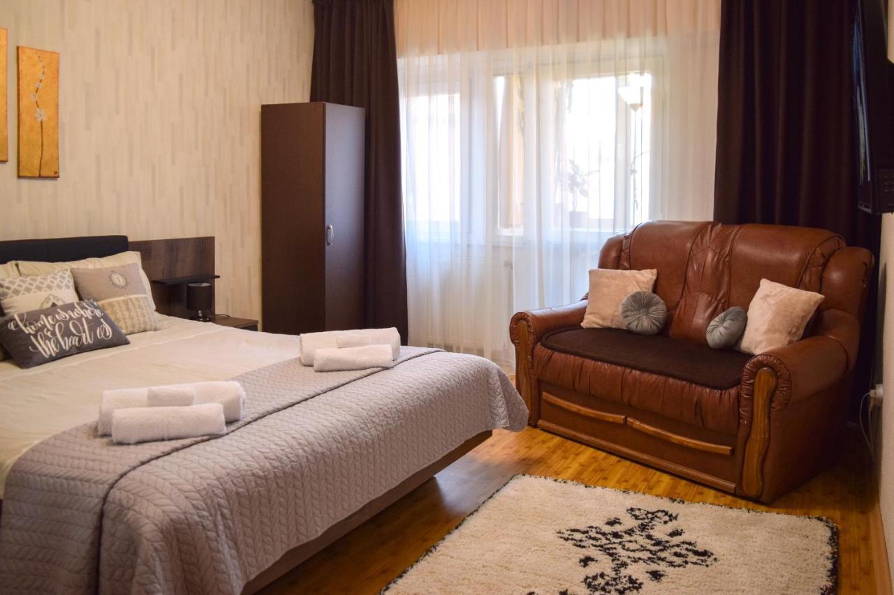 Central Park Apartment Turda Eksteriør bilde